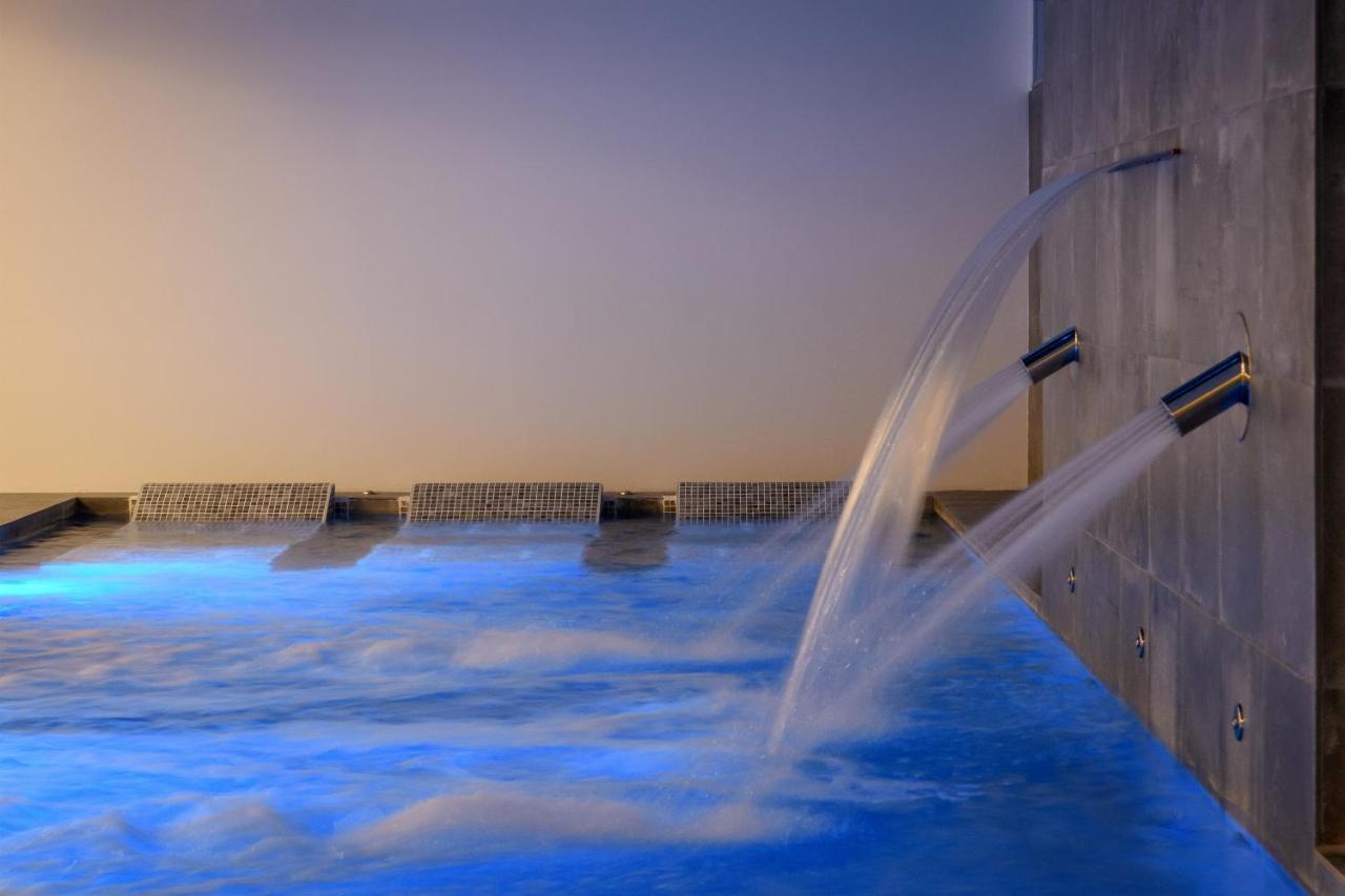 M'Ar De Ar Aqueduto Otel Évora Dış mekan fotoğraf The thermal water of the spa